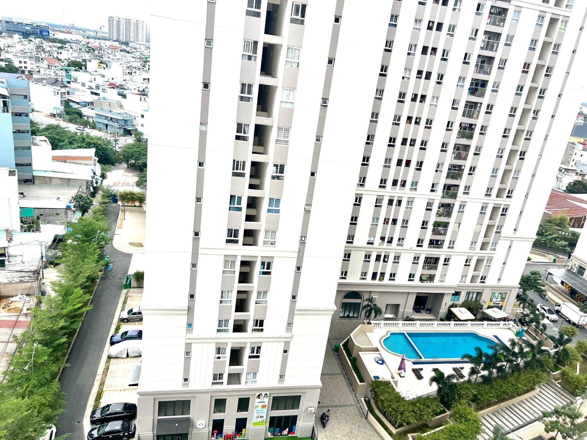 Can Ho Imperial Place Ho Chi Minh City Exterior photo